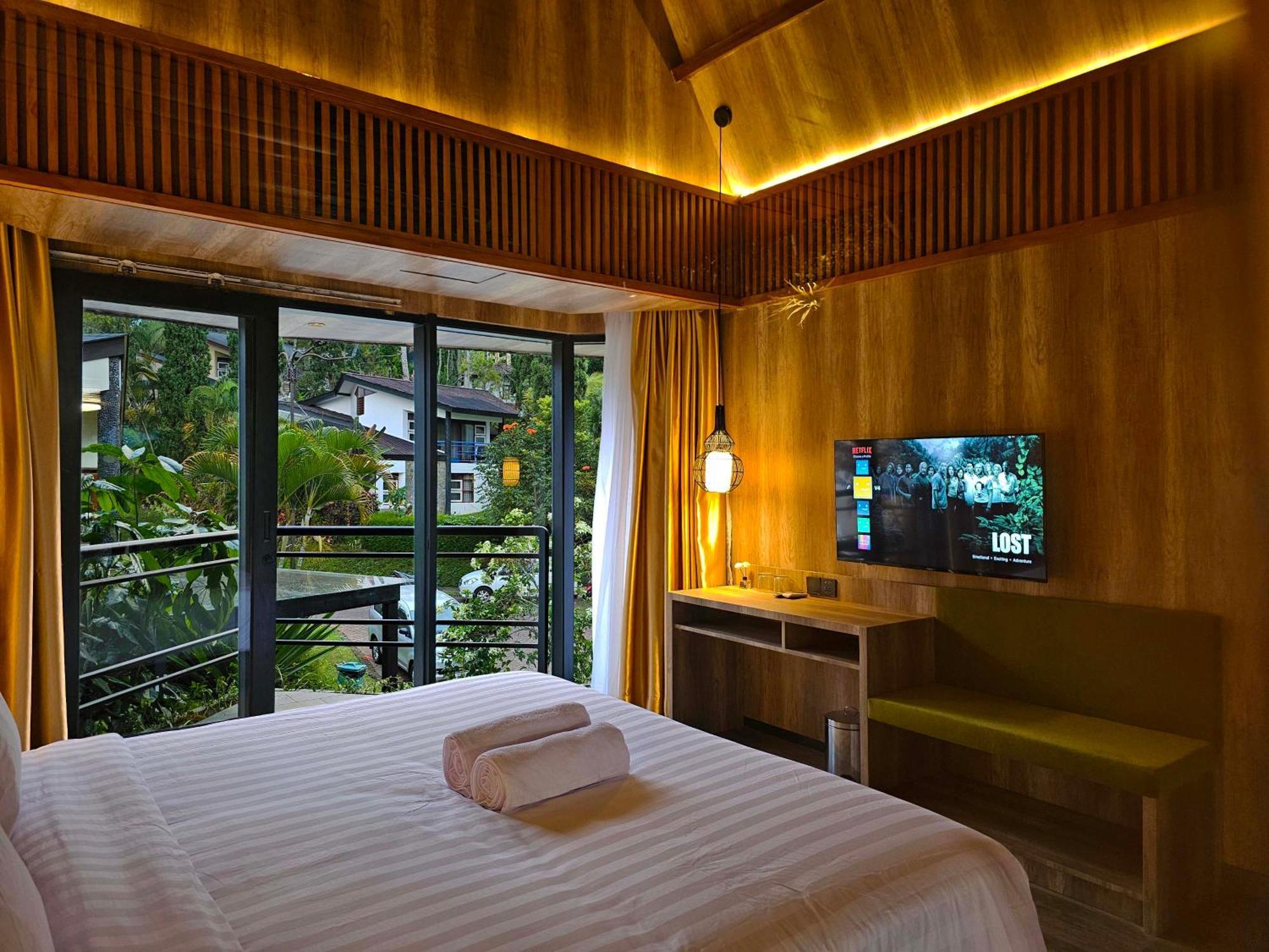 Villa 4-Br Klub Bunga No 4 Batu Malang Dış mekan fotoğraf