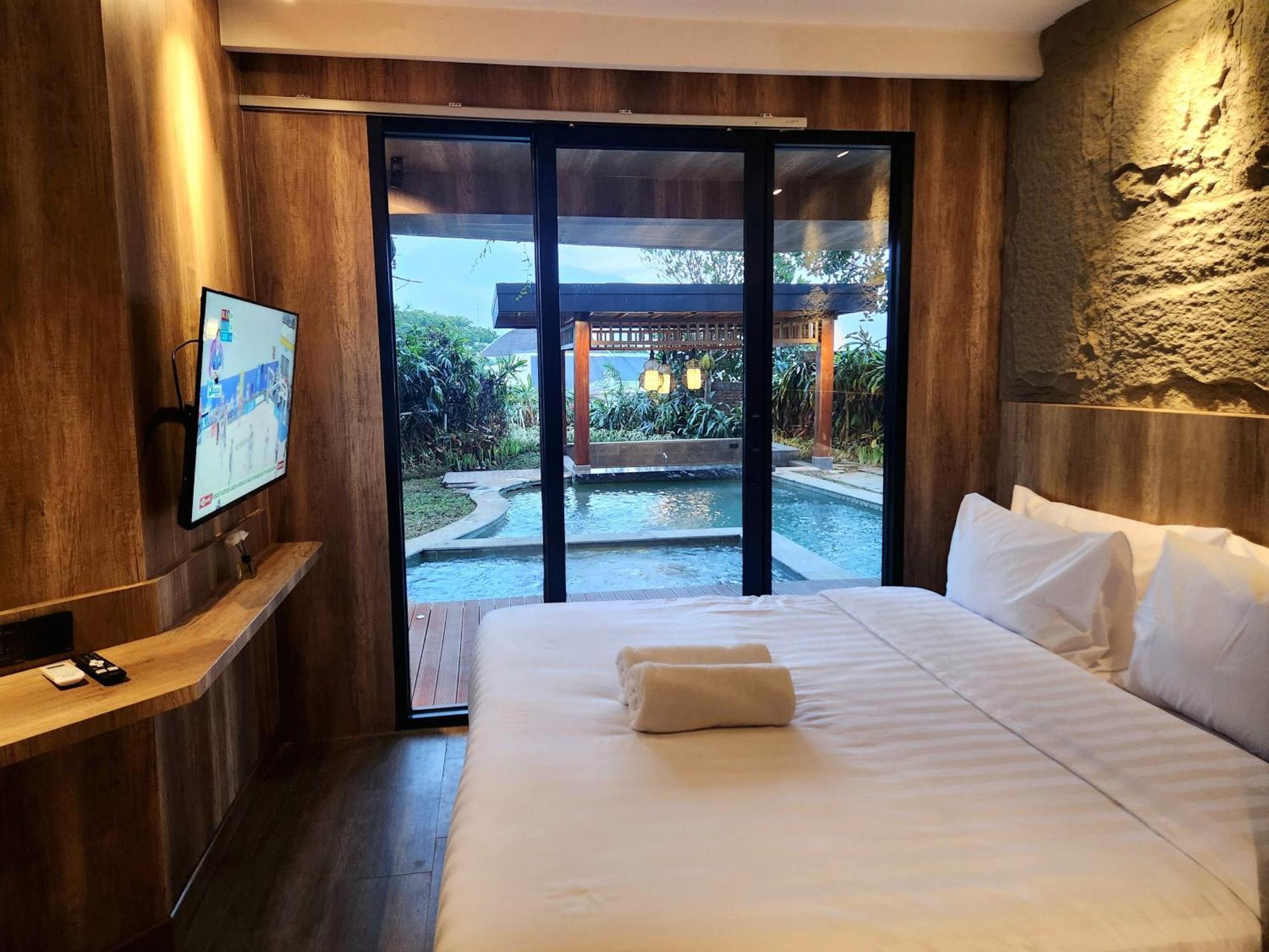 Villa 4-Br Klub Bunga No 4 Batu Malang Dış mekan fotoğraf